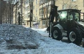 Механизированная уборка придомовых территорий от снега